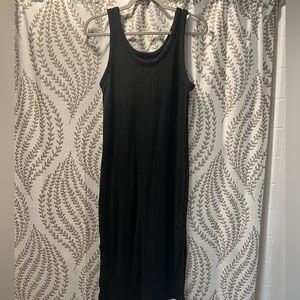 Shin high maxi with slit on side